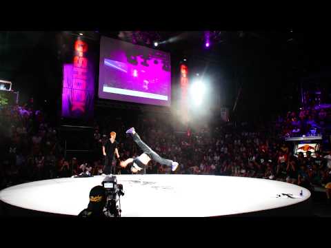 2011 RedBull BC One Asia Qualifier - Blue vs Yosshi