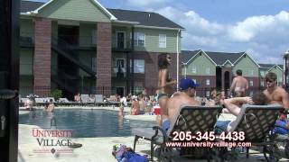 preview picture of video 'Pools at The University Village Apartments'