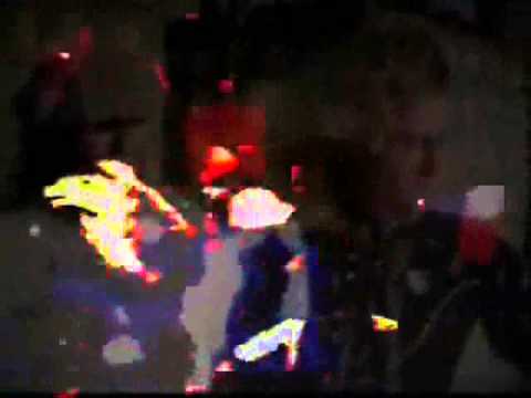 download lagu mp3 mp4 Led Zeppelin Crossroads, download lagu Led Zeppelin Crossroads gratis, unduh video klip Download Led Zeppelin Crossroads Mp3 dan Mp4 Music Gratis