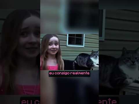 Sabrina Carpenter simplesmente brincou com um vídeo antigo!