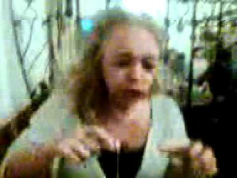 mama acusandome de emo.3gp