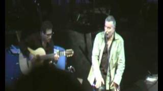 bernard lavilliers a l olympia le 05-02-2011 attention fragille