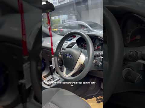 Gambar Skechers Bantal Leher Kursi Mobil Knit Series - Hitam