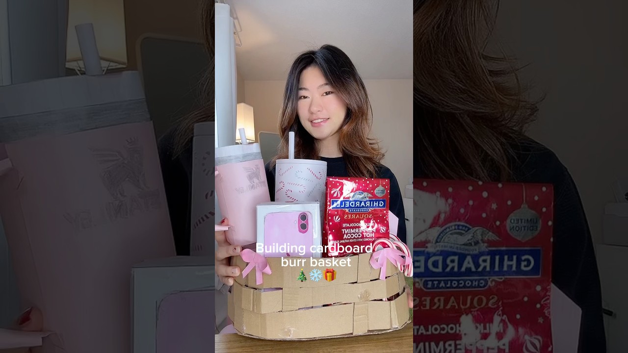Building cardboard burr basket ❄️🎄🎁 #diy #giftideas #burrbasket