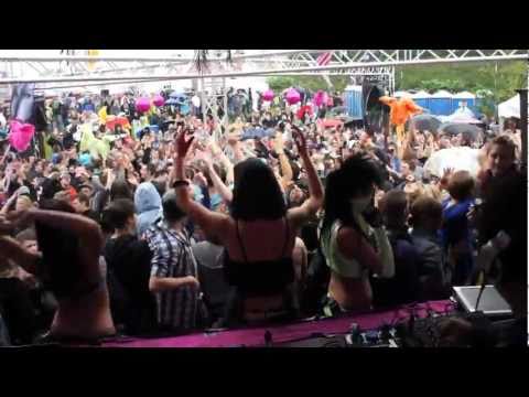 Ruhr In Love 2011 - In Bed With Space  meets In Love With House