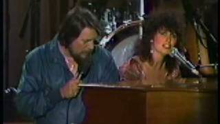 Waylon Jennings &amp; Jessi Colter - Silent Night