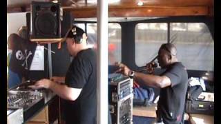 RIVERDANCE 2009 - Vinyl Junkie & MC Mad P - Old Skool Boat Party - London
