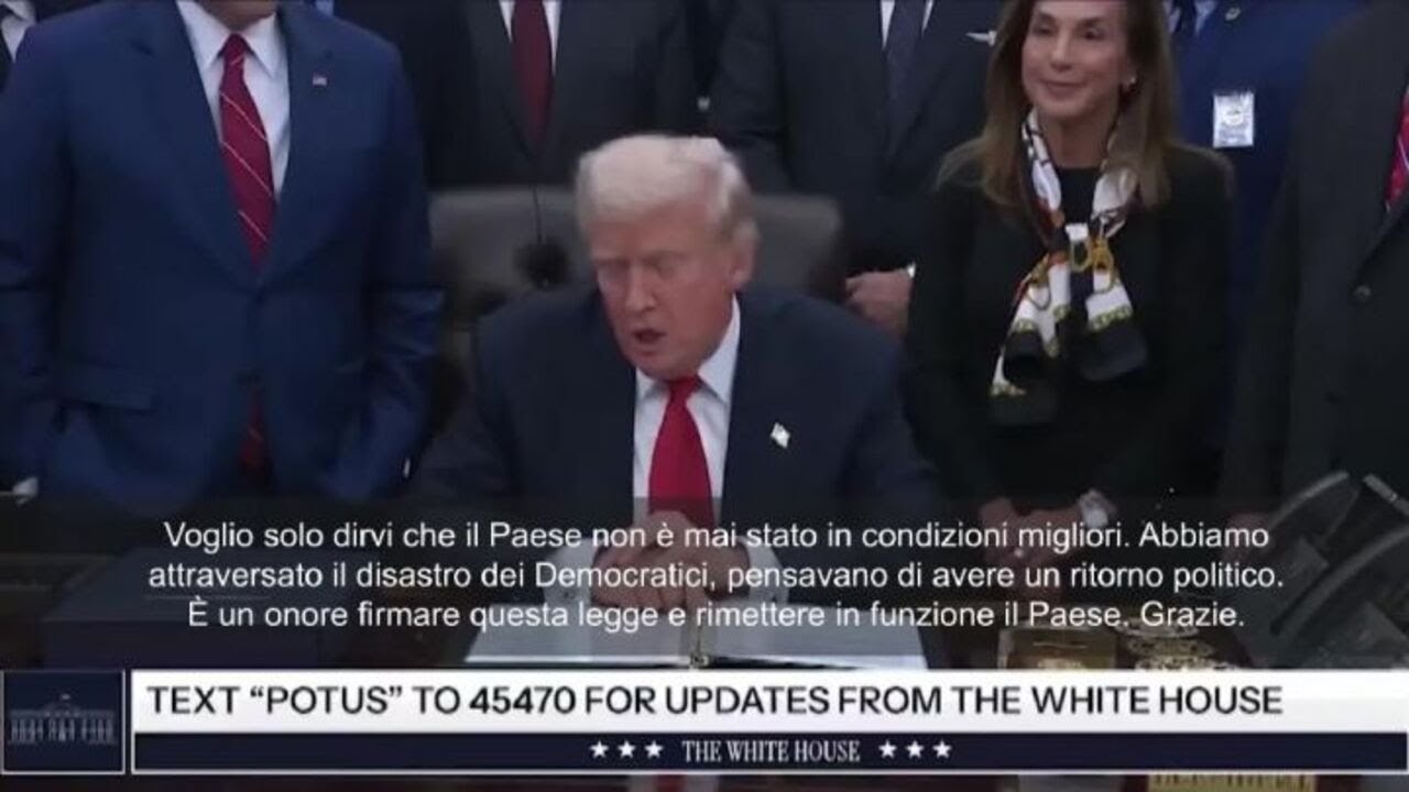 Trump firma legge che chiude lo shutdown Usa da record: Dem volevano estorcere denaro al Paese