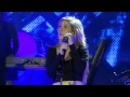 Ellie Goulding performs Starry Eyed in Houston ...