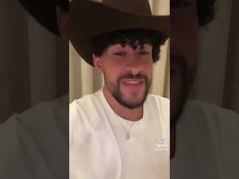 Titi me preguntó si tengo muchas novias- Bad Bunny (funny Latin video tiktok)
