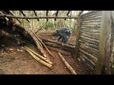 Bau einer Bushcraft-Überlebensunterkunft für den Winter: Bushcraft Camp 2.0