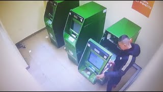 Житель Подмосковья вскрыл банкомат с 14 млн рублей, но смог похитить лишь пустой кассовый приёмник