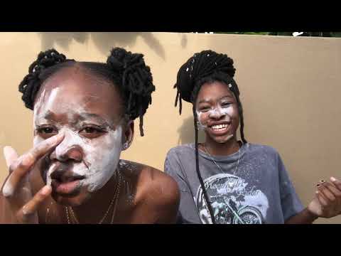 2 truths 1 lie + Smacks || South African YouTuber ||Vuyiswa Majola