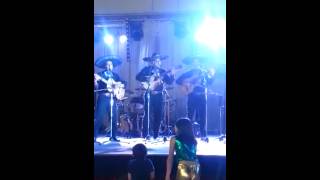 Trío Mariachi SUR. Me voy pa'l pueblo. Grabación con móvil.