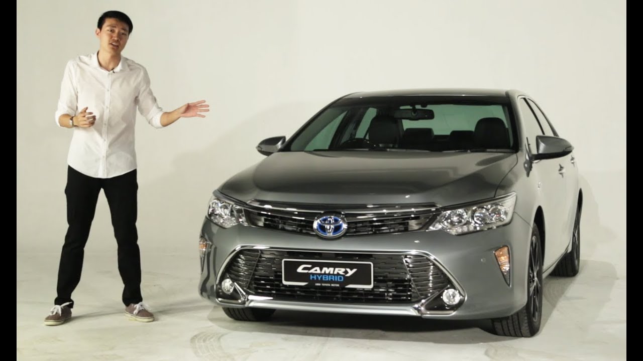  Toyota Camry Hybrid Walk-Around Tour 