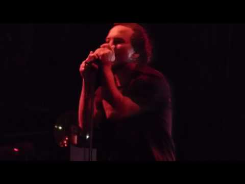 Pearl Jam - Severed Hand LIVE ACL Weekend 2 [HD] 10/12/14