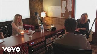 Shakira - Recording of &quot;Loca Por Ti&quot; / &quot;Boig Per Tu&quot; (Part 1)