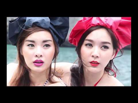 แรงสูบกัญชา ตาผู้หญิงตื่นเต้นของ