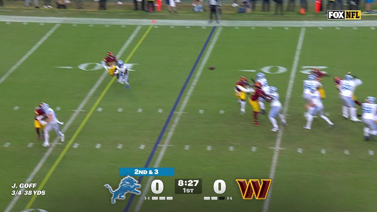 Jared Goff zips it to Jahmyr Gibbs for the Touchdown