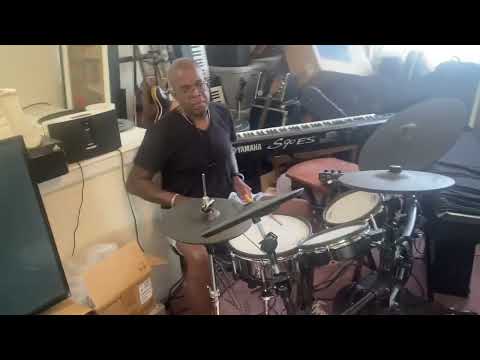 LIONEL CORDEW - ROLAND TD27 V-DRUMS - BRIEF TRIAL & TEST