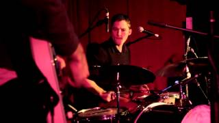 Lower Plenty - 'Dirty Flowers' (Live at 3RRR)