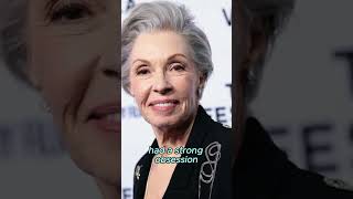 No wonder Billy Joel always wears a baggy jacket and tie during performances—no one noticed that