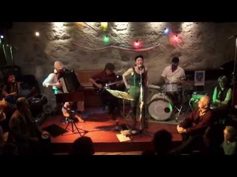 download lagu mp3 mp4 Emile Et Ginette, download lagu Emile Et Ginette gratis, unduh video klip Emile Et Ginette