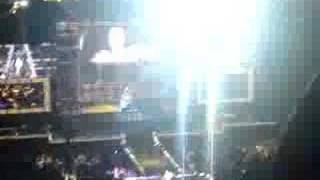 poshs strut into mel b