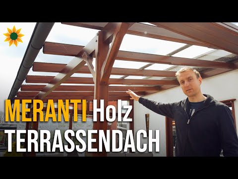 Terrassendach aus Meranti Holz vorgestellt