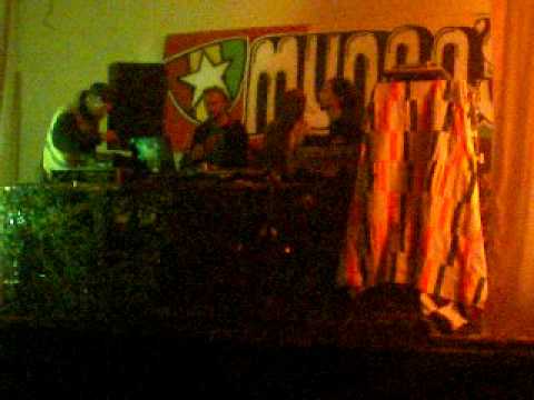 Ackboo Ft. Zion Uk meet Mungo's HiFi (1)