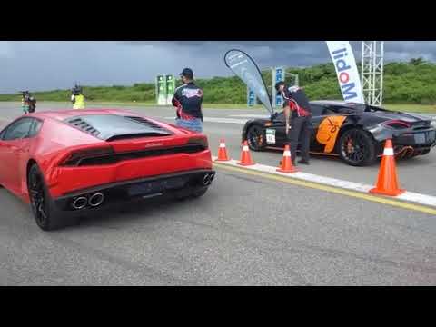 Lamborghini Huracan vs McLaren 570s