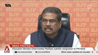 Download lagu India protests: Education Minister Dharmendra Pradhan submits resignation to PM Modi mp3
