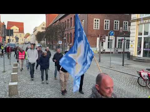 Greifswald: Der Demonstrationszug 02-05-2022