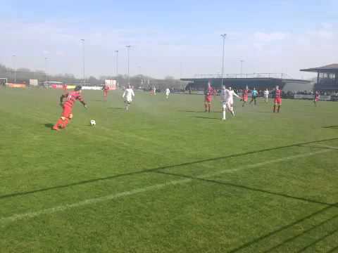 VOC 1 (zo) vs. Magreb '90 1 (zo) 21-4-2013 15:41