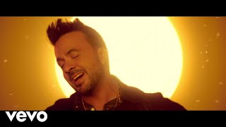 Kadr z teledysku Nuestra balada tekst piosenki Luis Fonsi