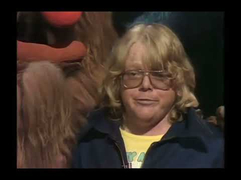 The Muppet Show - 108: Paul Williams - Blackout: Size (1976)
