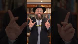 הרבי נשאל: 'למה אתה סוחב את כל העולם?' - תשמעו מה הוא ענה (הרב יואב אקריש) - התמונה מוצגת ישירות מתוך אתר האינטרנט יוטיוב. זכויות היוצרים בתמונה שייכות ליוצרה. קישור קרדיט למקור התוכן נמצא בתוך דף הסרטון