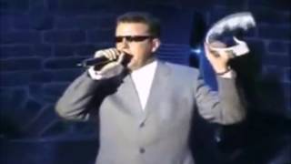 Madness - March of the Gherkins (Live 2006)