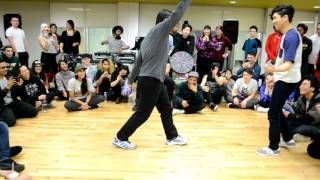 Absynthe vs Ryan2 | Semi Final | Superstitious Steez 3 | inSIGHT_ Media