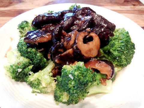 S1Ep46-Stir Fry Broccoli and Shitake Mushrooms with Oyster Sauce 蠔油香菇扒西蘭花