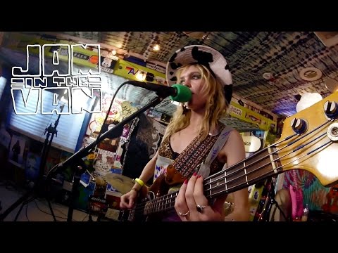 THE PARANOYDS - "Heather Doubtfire" (Live in Coachella Valley, CA 2017) #JAMINTHEVAN