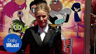Kristen Bell sparkles like magic at premiere of Teen Titans Go! video