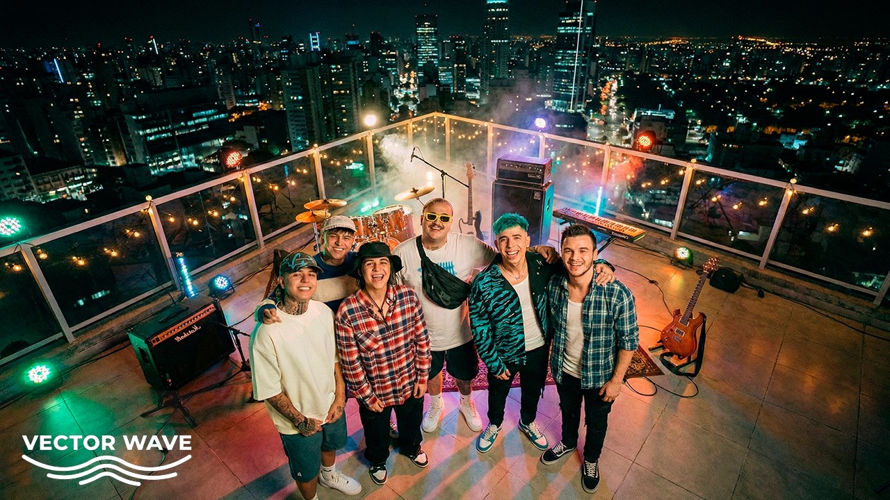 Márama - Mi Reina Feat. Luck Ra, The La Planta, Valentino Merlo, La T y la M ( Video - Crossovers )