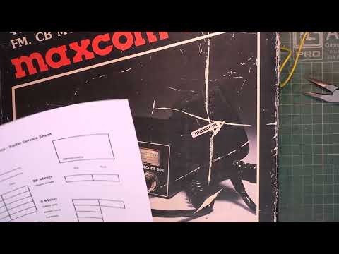 Maxcom 30E CB27/81 UK FM CB radio - service alignment & lamp replacement