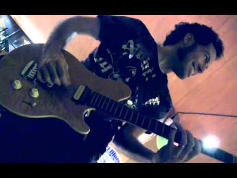 HAMILTON LOOMIS EXTENDED OFFSTAGE GUITAR SOLO, 'BOW WOW', CROSSROADS ANTWERP, 2014 UPLOAD