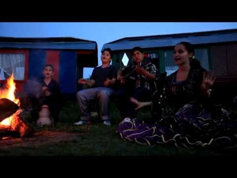 Muzyka cygańska - wykonanie dzieci