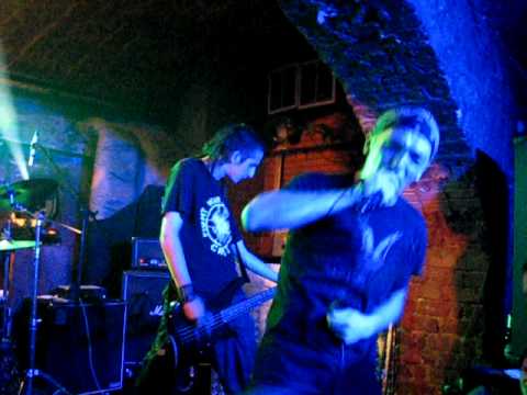 Pavilionul 32 (Live at Satan Klaus Metal Party 3, 2010)
