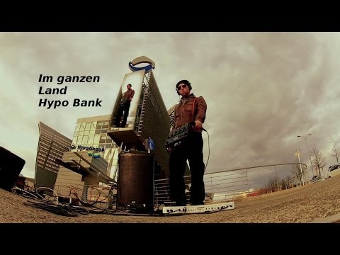 IM GANZEN LAND HYPO BANK (Protestsong), live looped by Georg Viktor Emmanuel (Boss RC 505)