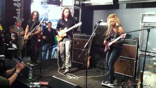 Divinity Roxx & Band Live time and space @ Messe 2011