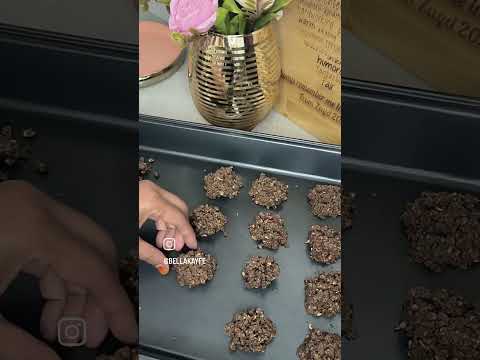 Chocolate Clusters Biscuit